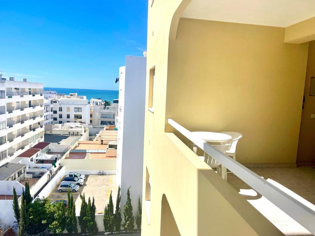 Apartamento Millenium Vista Mar- 2 Passos Da Praia Quarteira Exterior photo
